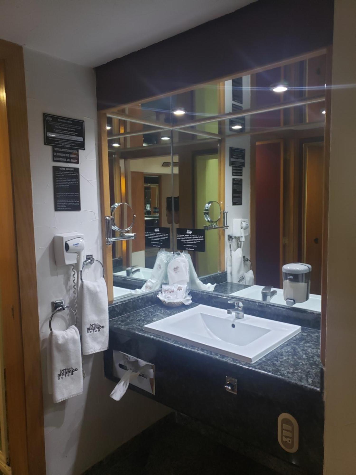 Hotel Alcampo Miranda Quarto foto